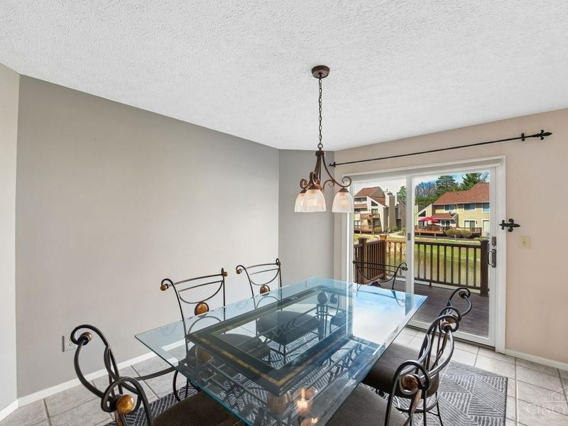 9321 Hunters Creek Drive, Unit 501, Blue Ash, OH 45242 Photo 13