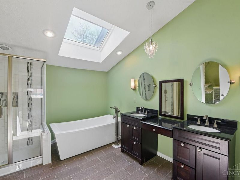 9321 Hunters Creek Drive, Unit 501, Blue Ash, OH 45242 Photo 24