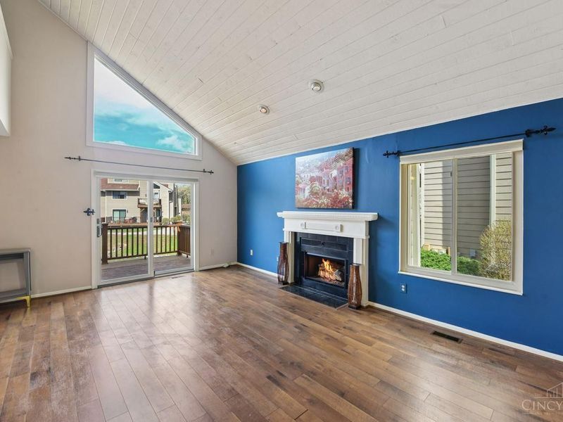 9321 Hunters Creek Drive, Unit 501, Blue Ash, OH 45242 Photo 3