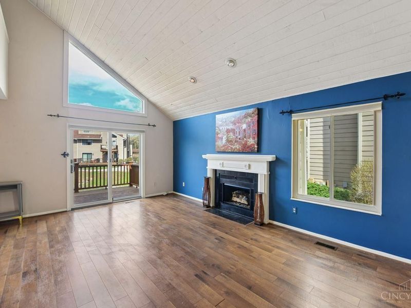 9321 Hunters Creek Drive, Unit 501, Blue Ash, OH 45242 Photo 4