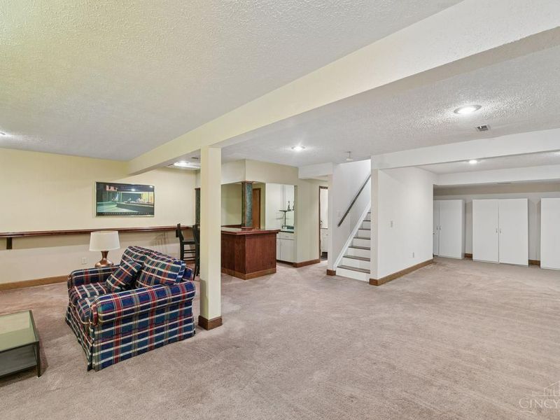 9321 Hunters Creek Drive, Unit 501, Blue Ash, OH 45242 Photo 47