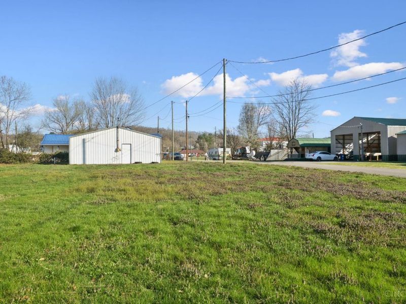 301 W 2nd Street, Manchester, OH 45144 Photo 2