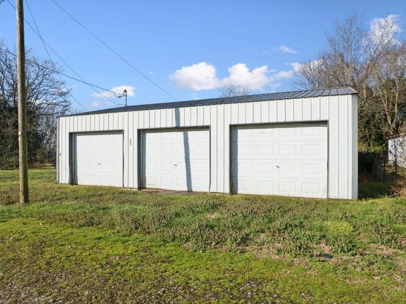 301 W 2nd Street, Manchester, OH 45144 Photo 4