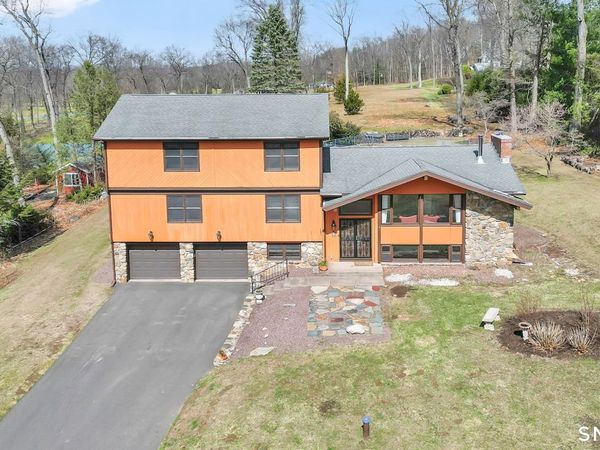 3 Standish, Ellington, CT 06029