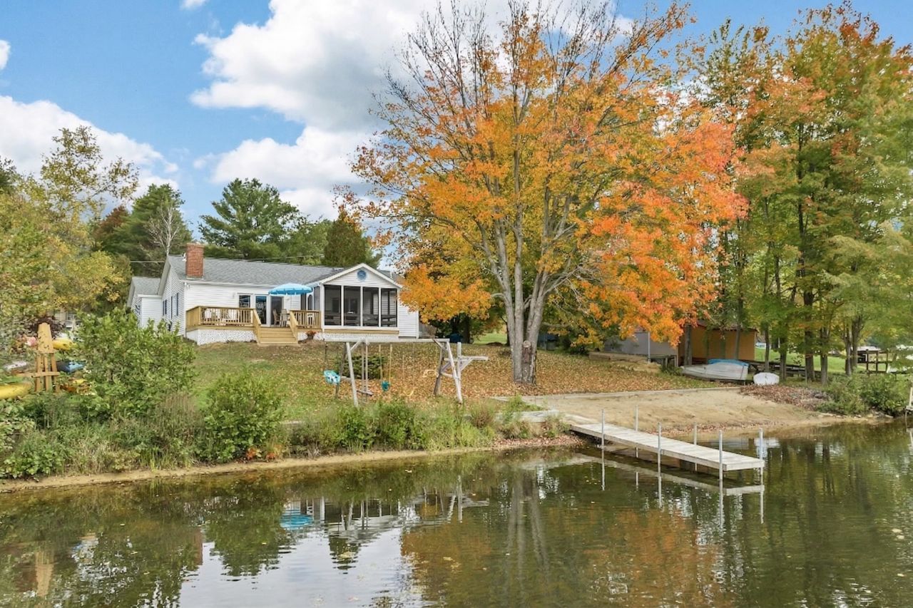 157 Georgetown Drive, Barnstead, NH 03225 Main Photo