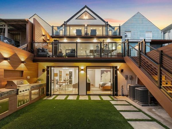 2975 Cesar Chavez St, San Francisco, CA 94110