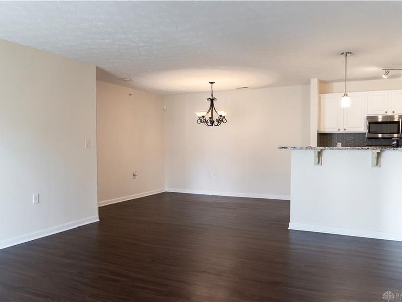 1927 Waterstone Boulevard, Unit 101, Washington Township, OH 45342 Photo 5