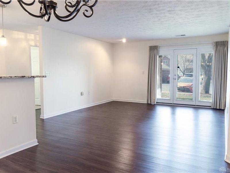 1927 Waterstone Boulevard, Unit 101, Washington Township, OH 45342 Photo 6