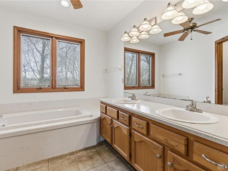 1091 Quiet Brook Trail, Washington Township, OH 45458 Photo 35