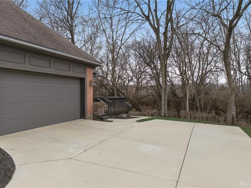1091 Quiet Brook Trail, Washington Township, OH 45458 Photo 4