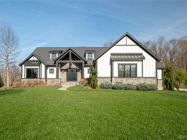 275 Fox Meadow Court, Beavercreek Township, OH 45385