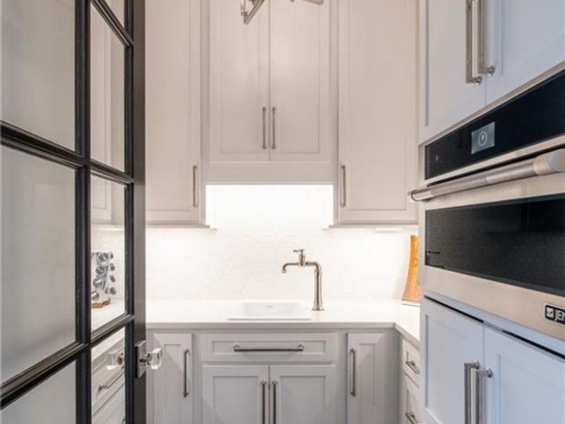 275 Fox Meadow Court, Beavercreek Township, OH 45385 Photo 12