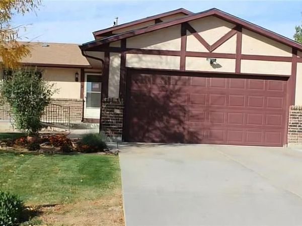 2 BitterWeed, Pueblo, CO 81001