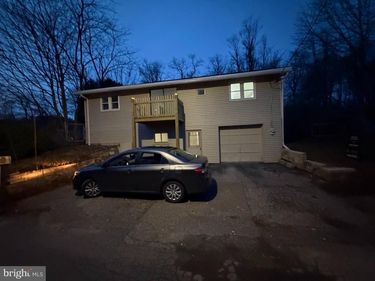 19 BACK STREET, MAHANOY CITY, PA 17948