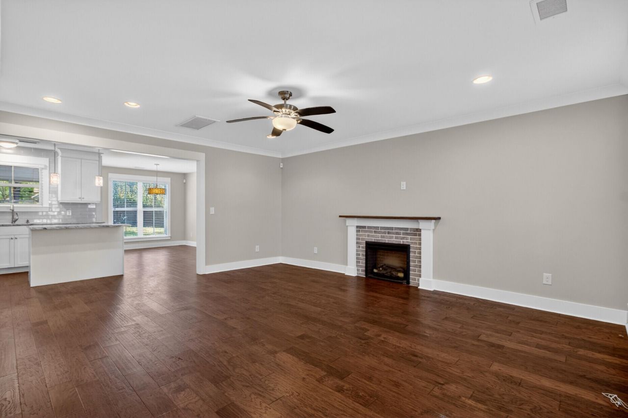 3415 Walter Drive Photo 6