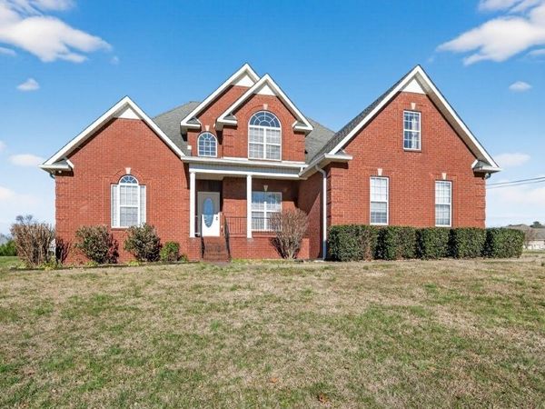 101 Hummingbird Lane, Shelbyville, TN 37160