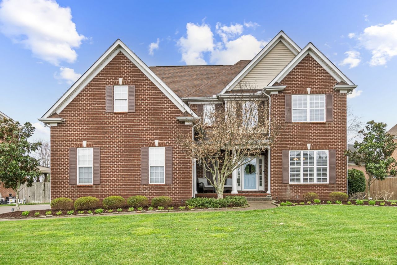 2848 Kaye Dr, Thompsons Station, TN 37179 Main Photo