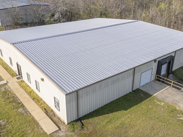 407 Arendall St , Adamsville, TN 38310