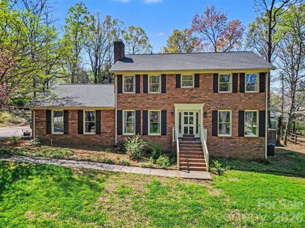 1560 Chatham Court NW, Concord, NC 28027