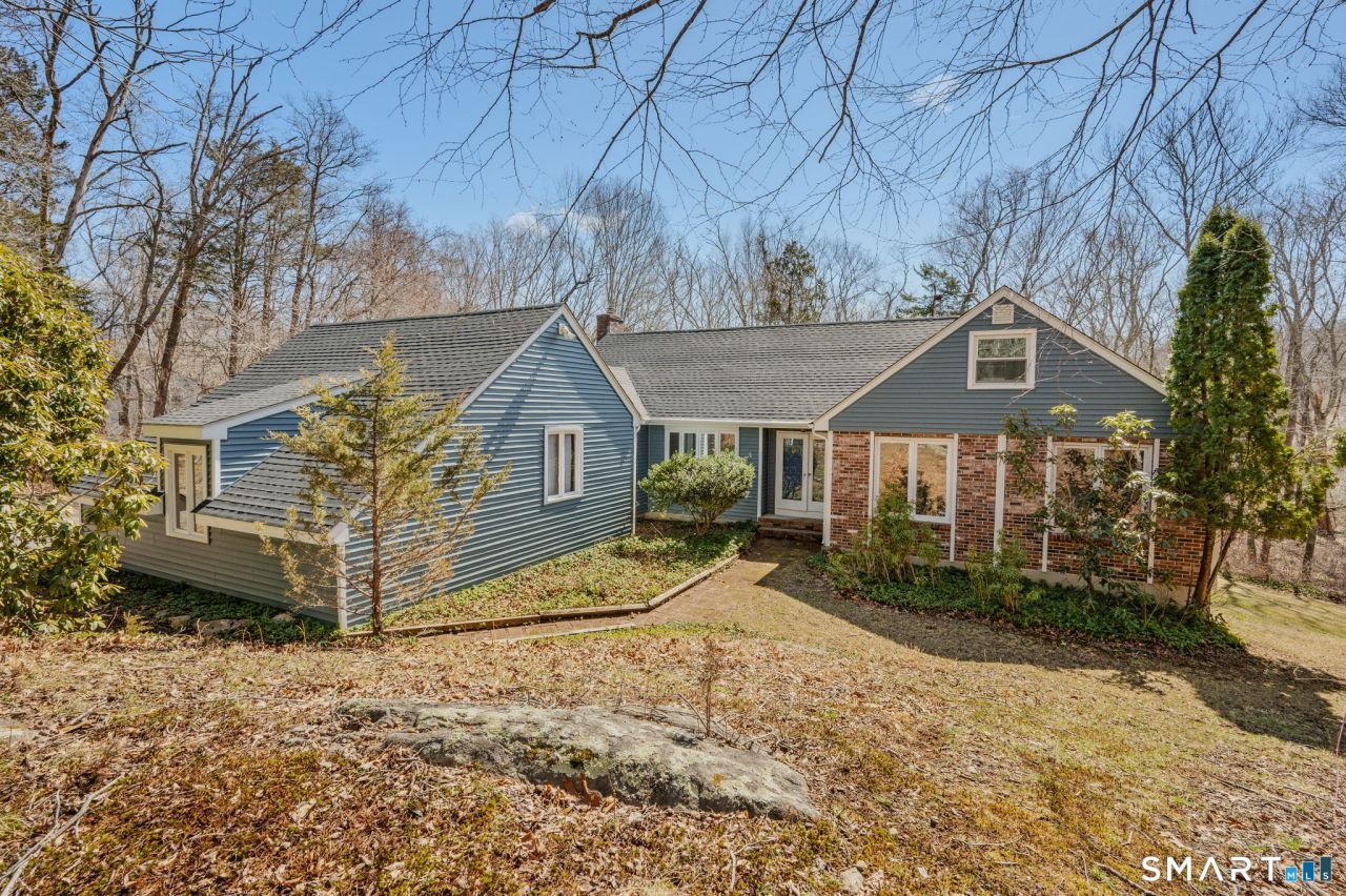 20 King James, East Lyme, CT 06333 Main Photo