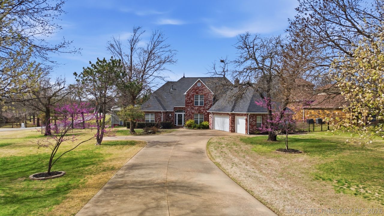 9020 S 43rd West Avenue, Tulsa, OK 74132 Main Photo