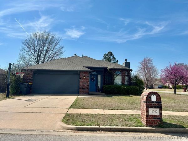 11702 S Gum Avenue , Jenks, OK 74037