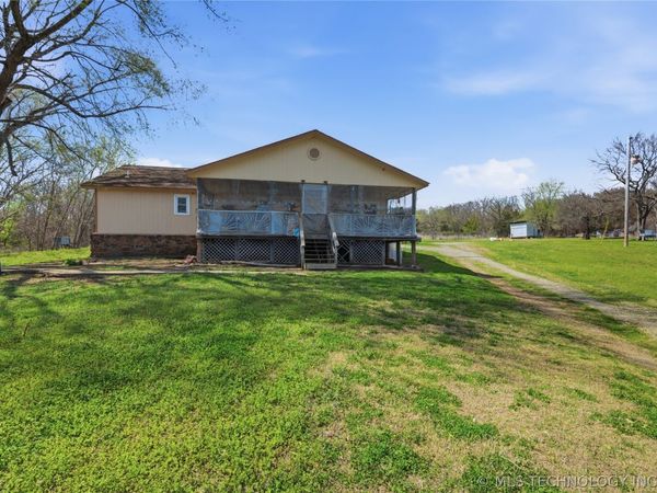 15171 N Lost City Road E, Hulbert, OK 74441