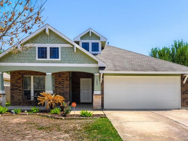 1697 Twin CV, Kyle, TX 78640