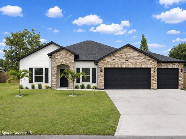 189 Tudor Road SW , Palm Bay, FL 32908