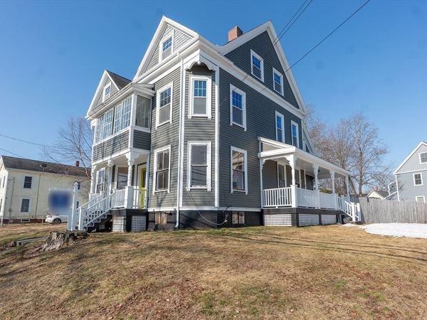 21 Congress St, Amesbury, MA 01913