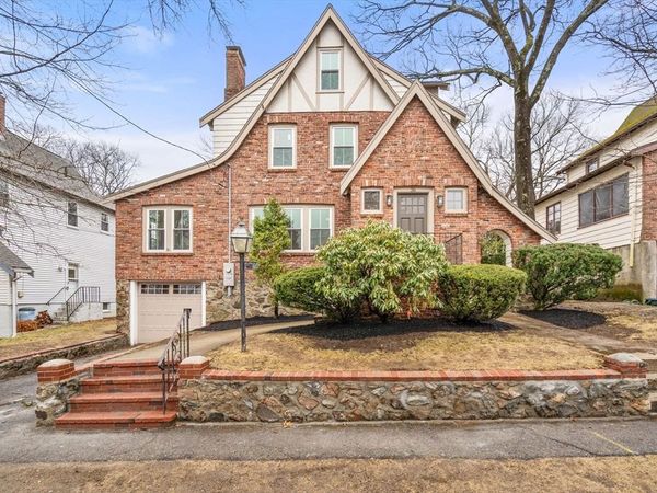 36 Kenilworth Rd, Arlington, MA 02476