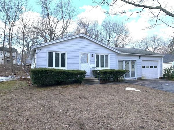 13 Greenhurst Ave, Fitchburg, MA 01420