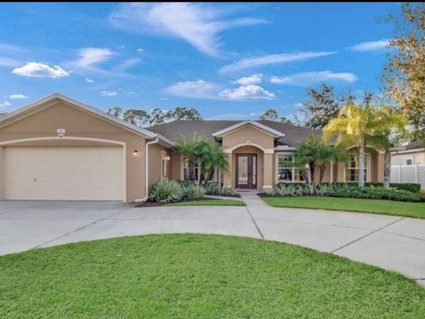 8 Point of Woods Drive, Palm Coast, FL 32164