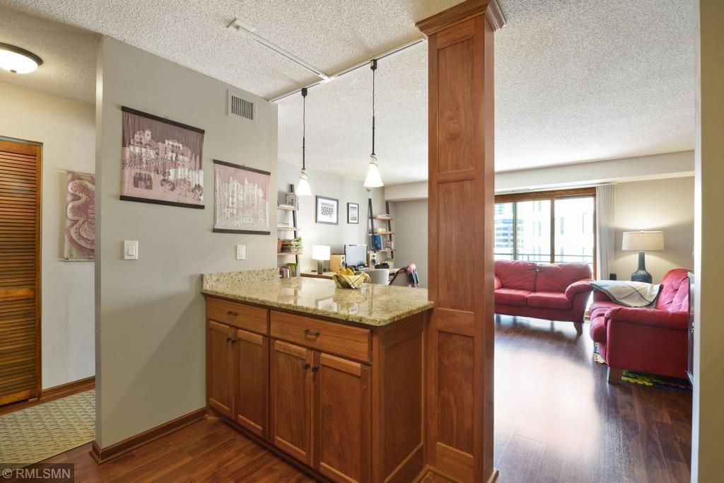 121 Washington Avenue S, Unit 915, Minneapolis, MN 55401 Main Photo