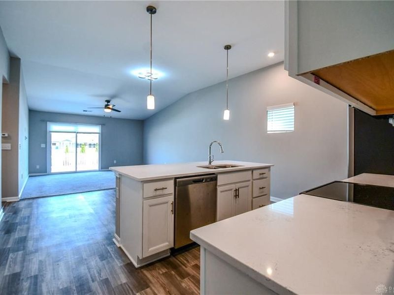 8196 Cherry Birch Drive, Tipp City, OH 45371 Photo 12