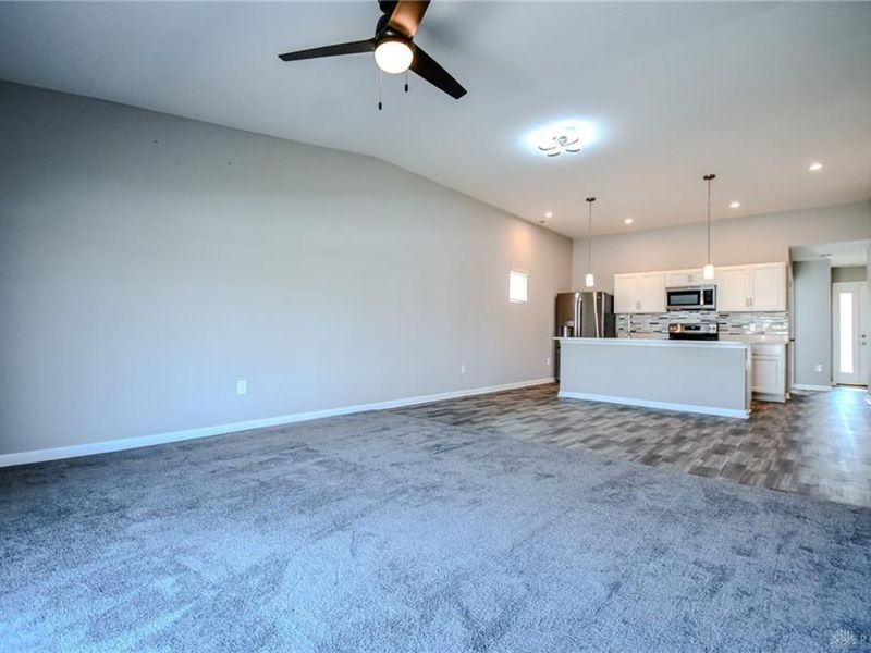 8196 Cherry Birch Drive, Tipp City, OH 45371 Photo 19