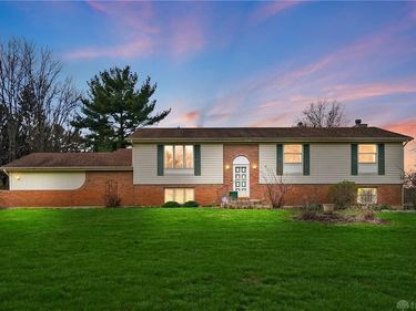 1565 Kingsway Drive, Beavercreek Township, OH 45385