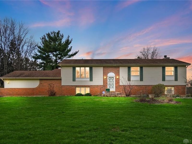 1565 Kingsway Drive, Beavercreek Township, OH 45385 Photo 1