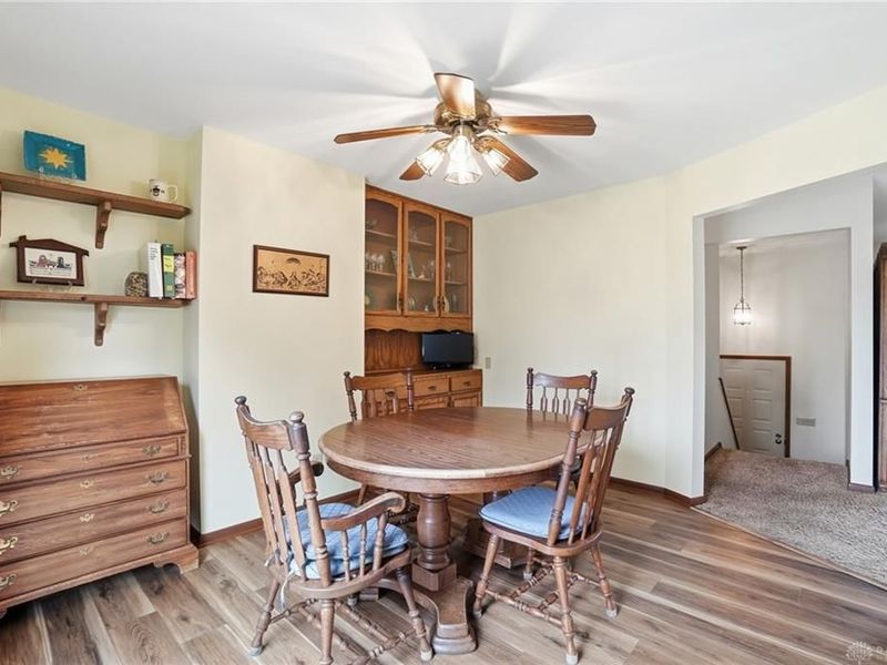 1565 Kingsway Drive, Beavercreek Township, OH 45385 Photo 13