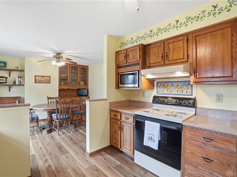 1565 Kingsway Drive, Beavercreek Township, OH 45385 Photo 15