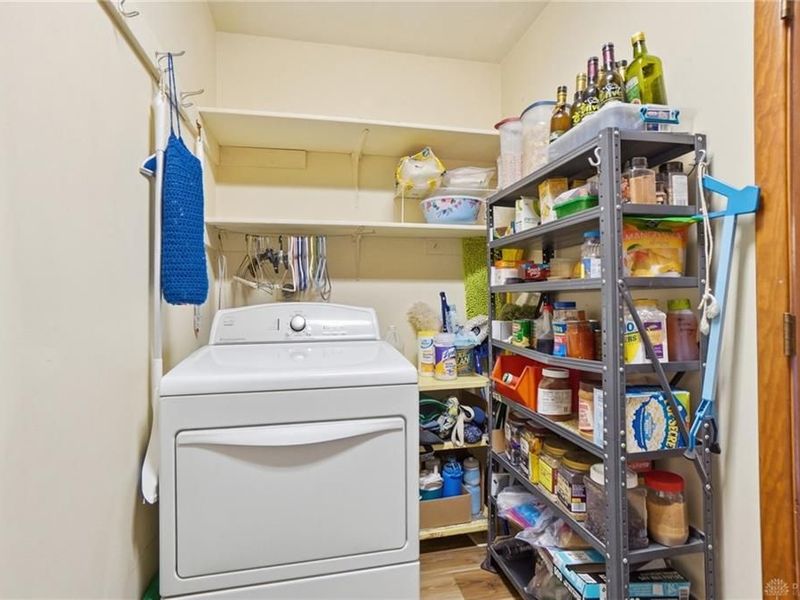 1565 Kingsway Drive, Beavercreek Township, OH 45385 Photo 18