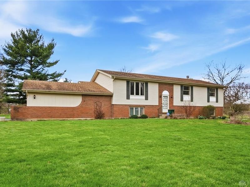 1565 Kingsway Drive, Beavercreek Township, OH 45385 Photo 8