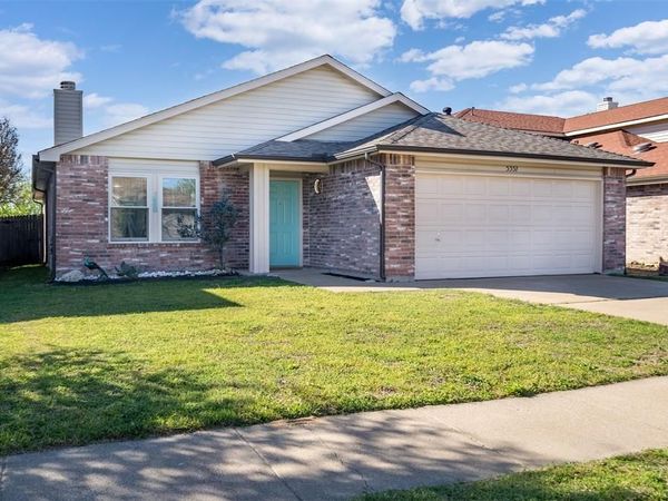 5357 Kingsknowe Parkway, Fort Worth, TX 76135