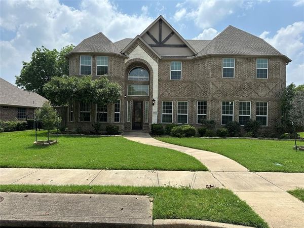 2813 Regents Park Lane, Garland, TX 75043