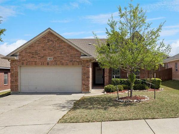 5852 Barrier Reef Drive, Fort Worth, TX 76179