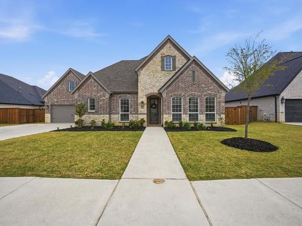535 Syracuse Street , Haslet, TX 76052