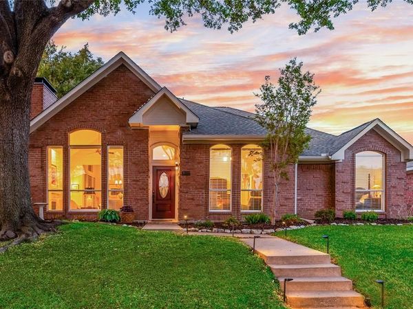 2017 Greenstone Trail , Carrollton, TX 75010