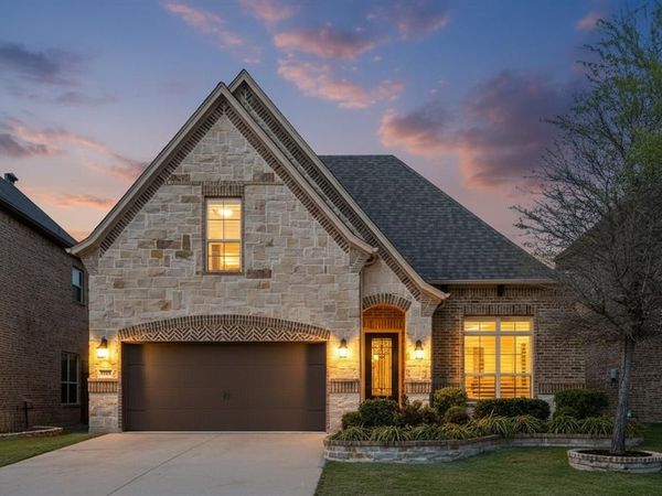 1864 Halifax Street , Roanoke, TX 76262