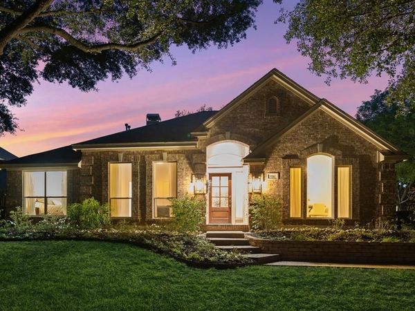 936 MIDLAND CREEK Drive, Southlake, TX 76092