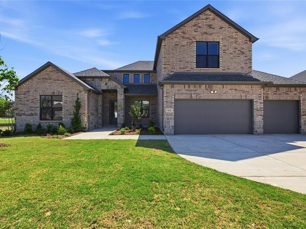 713 Anne Road, Van Alstyne, TX 75495